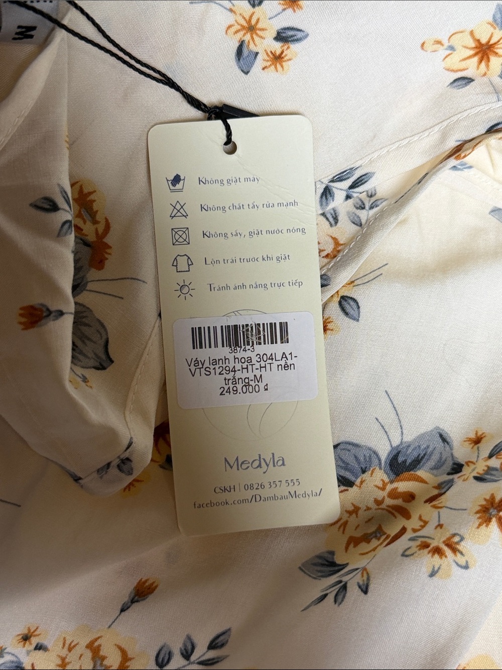 Medyla Floral Ruffle Midi Dress Cream Blue Cottagecore Romantic Medium - Picture 9 of 9